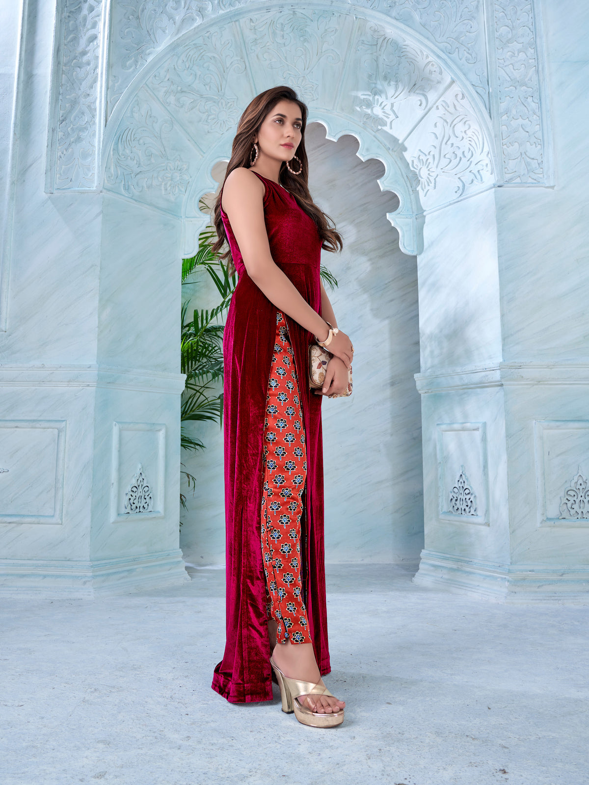 Maroon Halter Neck Kurti with Printed Gajji Straight Pant