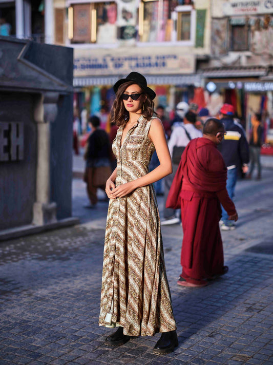 Collared Button-Down Flared Long Dress — Viscose Print