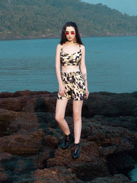 Knitted Co-ord: Zipped Crop Top and Shorts – Camouflage Print